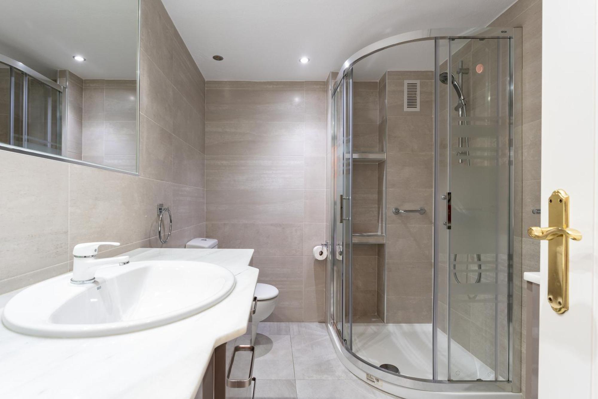 Pyr Studio Apt Partial Seaview Fuengirola Dış mekan fotoğraf